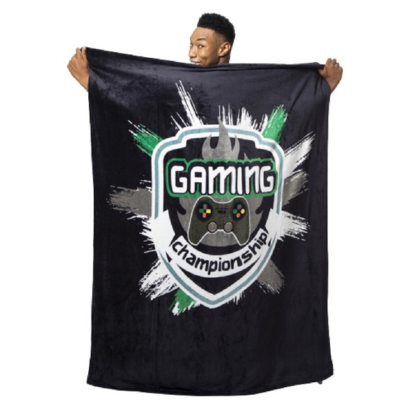 SOLD - Video Gaming Lap Blanket Lightweight Plush Modern Gamer Throw 50in x 60in - Picture 3 of 3